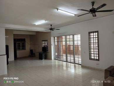 feature ad Rent Bandar Parkland 2-Storey Terraced House, Partial Furnished,Endlot