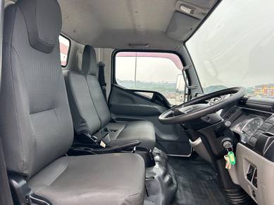 Mit FUSO FE85PG 17 29kKM ( FULL SRV RCD)NEW