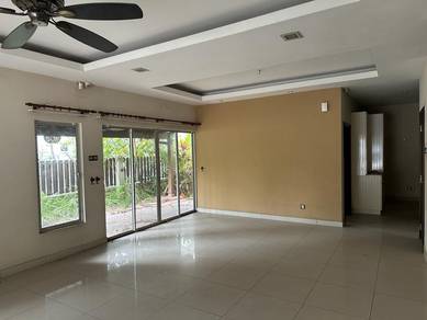 Semi Detached in Lake Edge Kota Kemuning Near Gamuda Walk for Sale