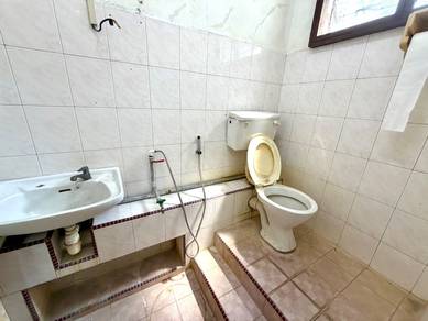 Taman Berjaya House| 2 Storeys | 4 Bedrooms