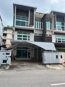 Minden Heights 3 storey Semi D