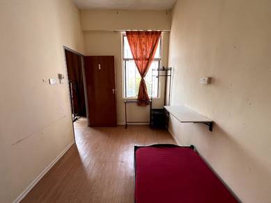 Large Window Room Female - Pontian