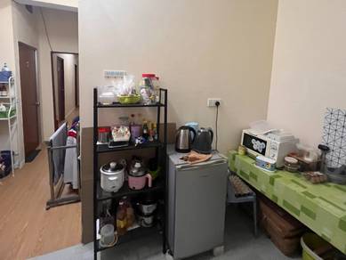 Large Window Room Female - Pontian