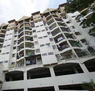 Ixora Apartment Kepong🏠Spacious 3R2B. Near MRT&LDP GOOD CONDITION