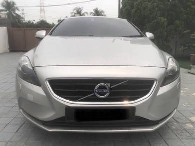 Volvo V40 1.6 T4 (A)
