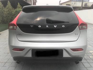 Volvo V40 1.6 T4 (A)