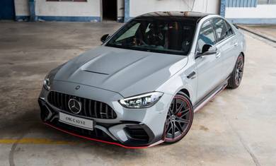Mercedes Benz C-CLASS 2.0 63 AMG S E