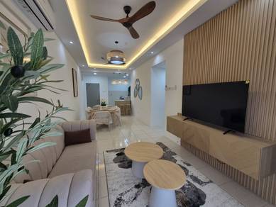 FULLY FURNISHED  RENOVATED UNIT  GROUND FLOOR APART MELODI Puncak Alam