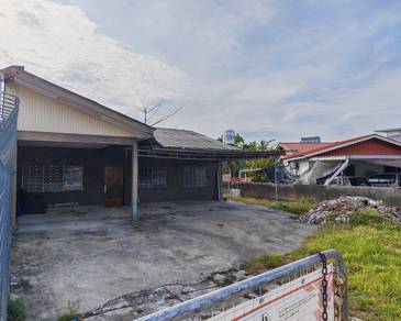 Taman Luyang Phase 4 Single Storey Semi Detached House 5850 Sqft Land.