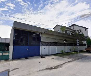 HOT! HUGE SPACE SEMI-D FACTORY/ WAREHOUSE! Taman Perindustrian Puchong