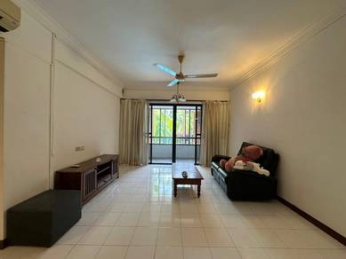Reno Unit in Pulau Tikus. Walking Distance to Gurney. Prime Location