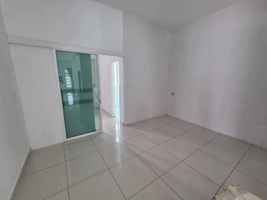 Tree Residency Lorong Rajawali Bayan Lepas gated, guarded