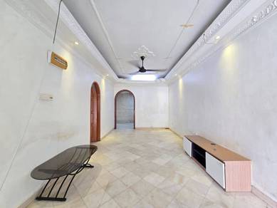 Taman Johor Jaya Single Storey Terrace House Partially Furnished
