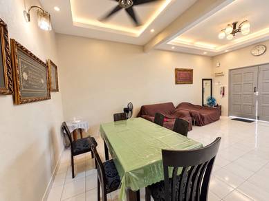 4 Bedroom Renovated Freehold Below Market Value