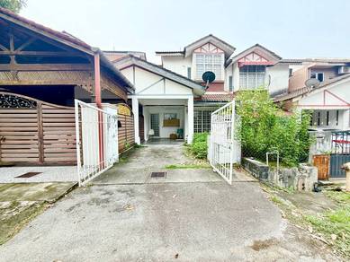 Facing Open Double Storey Tmn Desa Damai Sg Merab Bangi near Putrajaya