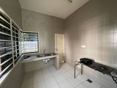 For Sale!! Bukit Raja Avani Double Storeu Endlot with Extra 10ft Land!