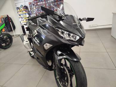 2023 KAWASAKI Ninja 250 Ori Condition 15K KM 