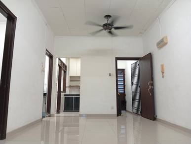Skudai Villa Apartment 4 beds Renovated Kitchen suitable for investor