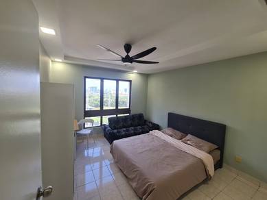 Palm Spring Damansara Master Room | Private Bathroom | Near MRT