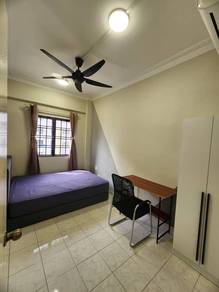 Medium Room Pelangi Condo Kota Damansara | Fully Furnished