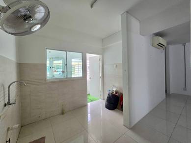 Nautilus Bay 3 Storey Terrace House Direct Sea View Jelutong Near KPs