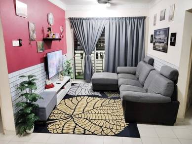 MURAH Renovated Laguna Biru 1 Tasik Biru Kundang Rawang FOR SALE