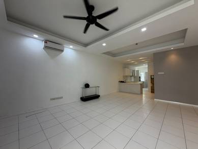 Bandar Botanic Akasia Newly Touch Up Renovated For Rent Klang