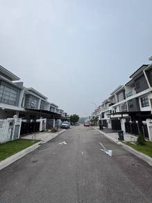 Seri Alam Imperial Jade 2 storey Endlot with extra land