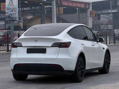 Tesla MODEL Y 10.0 LONG RANGE AWD (A)