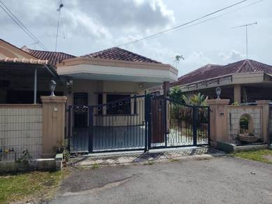 Single storey Semi d/Taman sri kluang