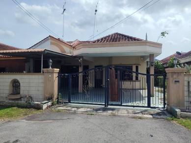 Single storey Semi d/Taman sri kluang