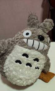 Totoro plush toy (second hand)