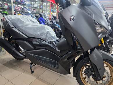 Yamaha XMAX 300