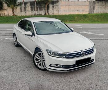 2018 Volkswagen PASSAT 2.0 TSI HIGHLINE Sport Mode