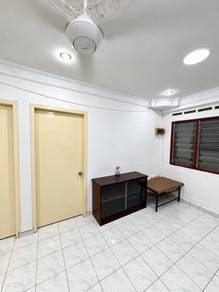 Nuri Apartment Kajang Level 1 Gated Guarded Near Mosque Shops