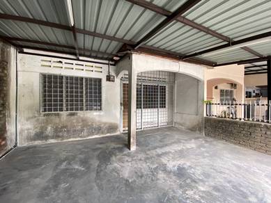 Single Storey Terrace Taman Semarak 1 Nilai Negeri Sembilan For Sale