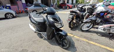 Aprilia Sport City 200