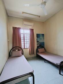 Rumah Semi-D 3 Bilik untuk Disewa — Bandar Paka