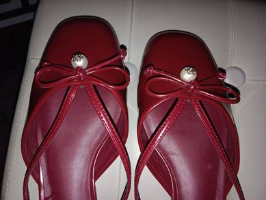 Charles & Keith Pearl Accent Bow Flat Mules