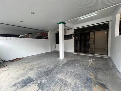 Gunung Rapat / 1 Storey Terrace House / 20x60 / Kitchen Fully Extended