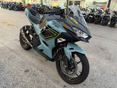 2025 Kawasaki Ninja 250 Ohlins Edition Tiptop R25