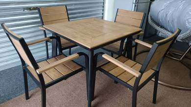 Outdoor Dining Table with 4 Chairs