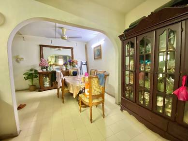 CANTIK ✅ EXTENDED‼️ Double Storey House Seksyen 19 Shah Alam