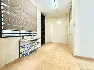Basic 2 Storey 4 Room 4 Baths @ Bangi Avenue