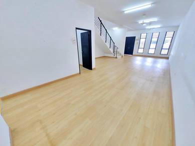 Basic 2 Storey 4 Room 4 Baths @ Bangi Avenue