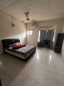 Bilik Master untuk single atau couple untuk disewa di rumah teres