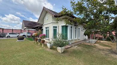 Single Storey Bungalow Jalan Seri Budiman Bandar Mahkota Cheras.