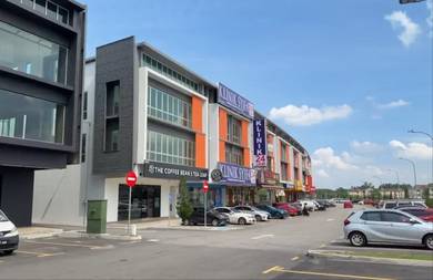 [MAIN ROAD+END LOT!!!] (32x75sf) GROUND FLOOR SHOP TASIK PUTERI RAWANG