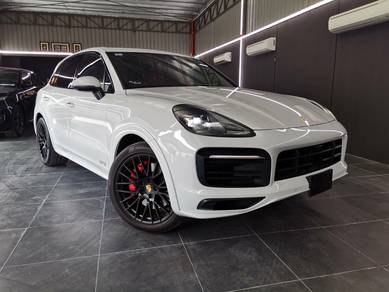 2022 Porsche CAYENNE 4.0 GTS V8 SUV