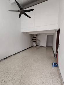 Cheap / Taman Molek / Single Storey Terrace 24x70 / Original Condition